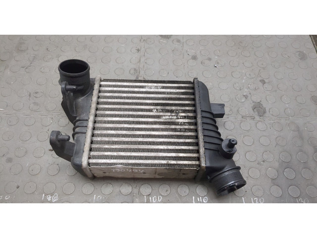 Интеркулер  Audi A6 (C6) 2004-2011   4F0145805AF    