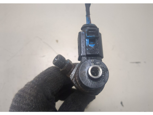 Форсунка топливная Skoda Yeti 2013-2018 03L138277Q