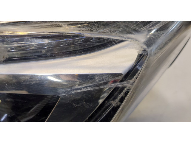 Фара передняя Toyota RAV 4 2015-2019 левая