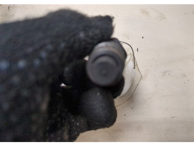 Форсунка топливная Mitsubishi Montero Sport / Pajero Sport 1996-2008