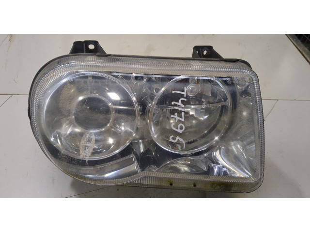 Фара передняя  Chrysler 300C 2004-2011 правая 