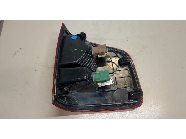 Задний фонарь          