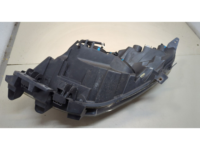 Фара передняя Renault Scenic 2009-2012 правая