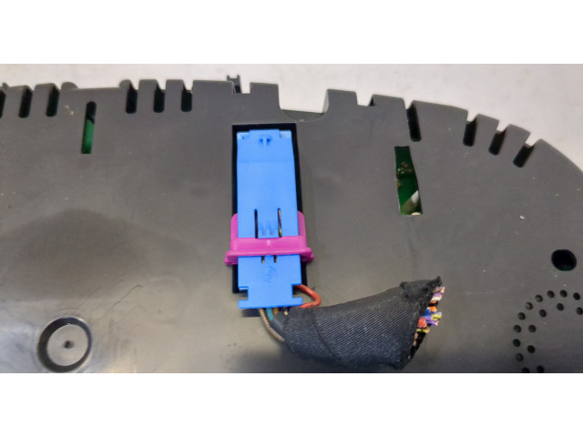 Панель приборов Audi Q3 2011-2018 8U0920980C