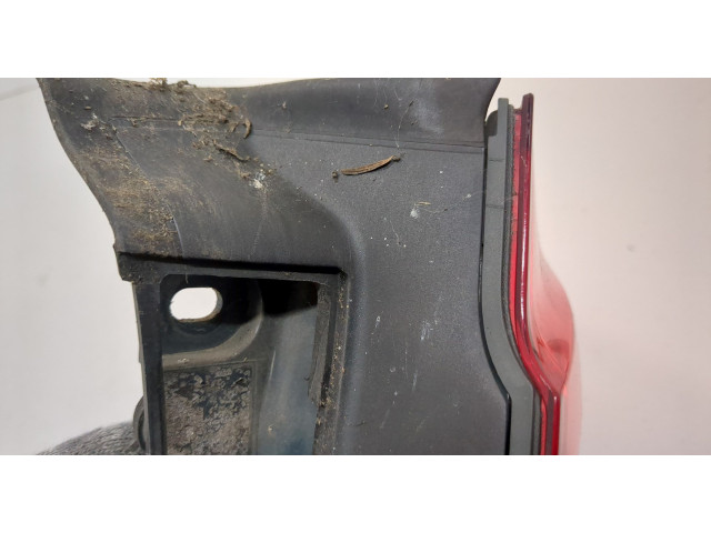 Задний фонарь          