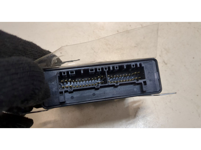 Блок комфорта  Mitsubishi Outlander 2015-2018      9499D054   