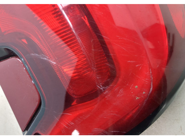 Задний фонарь 84379498