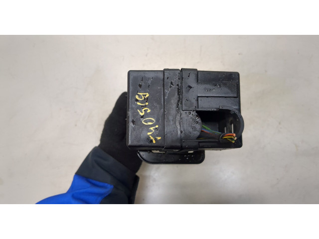 Блок реле  Ford Fusion 2002-2012         