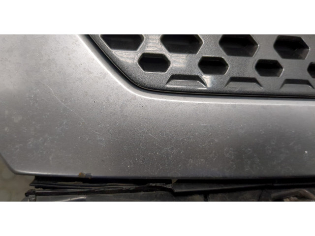 Решетка радиатора  Mitsubishi Outlander 2018-          