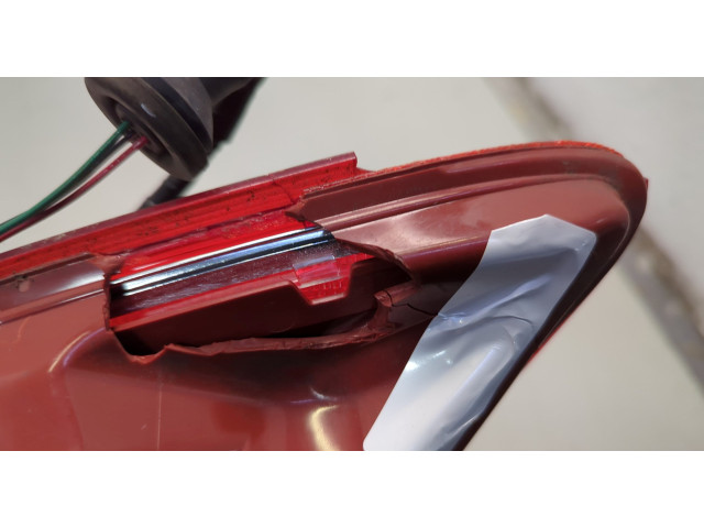 Задний фонарь