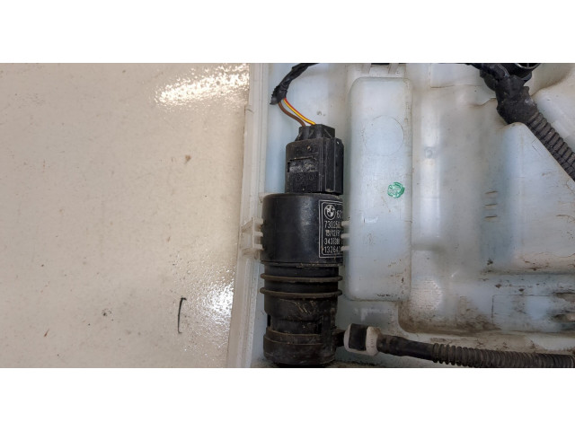 Бачок омывателя BMW 3 F30 2012-2019 61667241672, 7241672