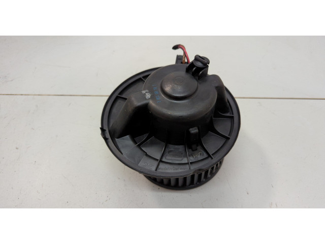 Моторчик печки  Volkswagen Golf 5 2003-2009        