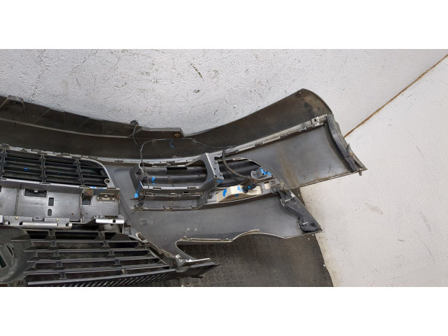 Бампер  Volkswagen Passat 6 2005-2010 передний   3C0807217D
