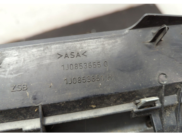 Решетка радиатора  Volkswagen Golf 4 1997-2005          