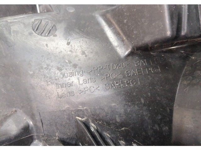 Фара передняя Nissan X-Trail (T31) 2007-2015 правая