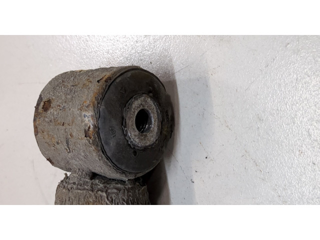 Стойка амортизатора  Volkswagen Passat 5 1996-2000      