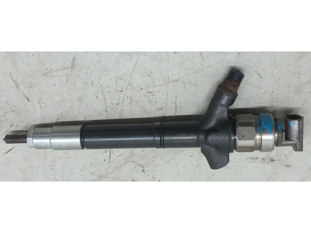 Форсунка топливная Toyota Corolla Verso 2004-2009 236700R020