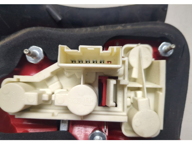 Задний фонарь BMW 3 E90, E91, E92, E93 2005-2012