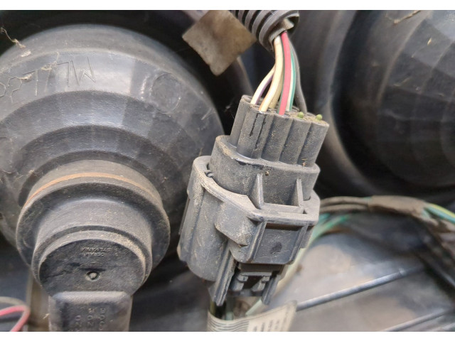 Задний фонарь