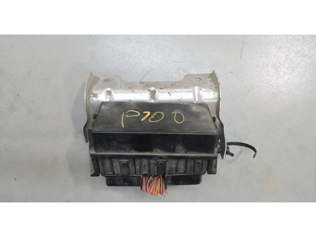 Pojistková skříňka Tesla S