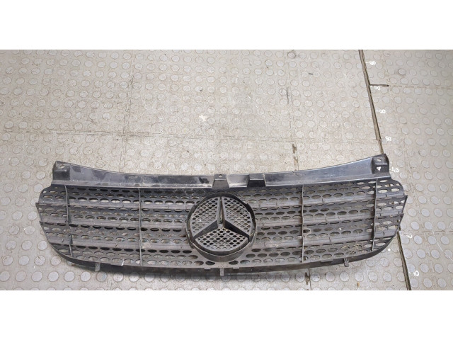 Решетка радиатора  Mercedes Vito W639 2004-2013          