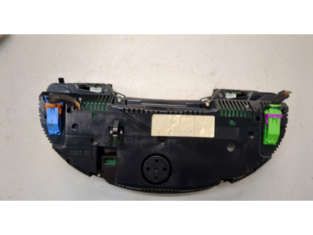Панель приборов Audi A4 (B7) 2004-2009 8E0920950Q
