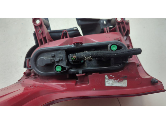 Задний фонарь          