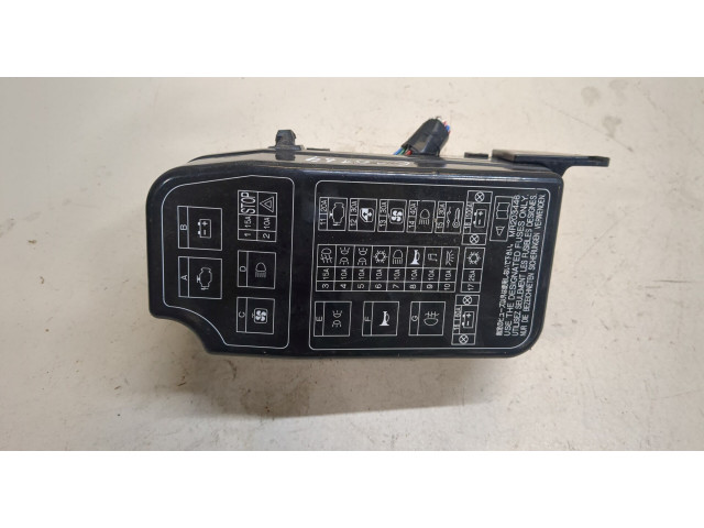 Блок предохранителей Mitsubishi Lancer 6 1996-2003