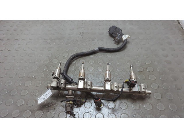 Форсунка топливная  KIA Sportage 2010-2016         