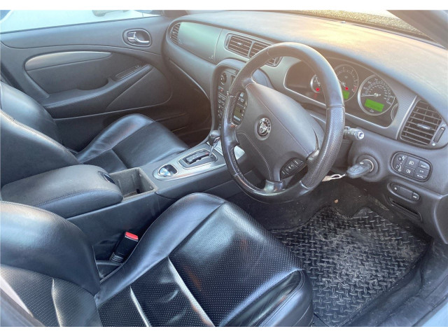 Генератор  Jaguar S-type       C2C42134   2.7 дизель