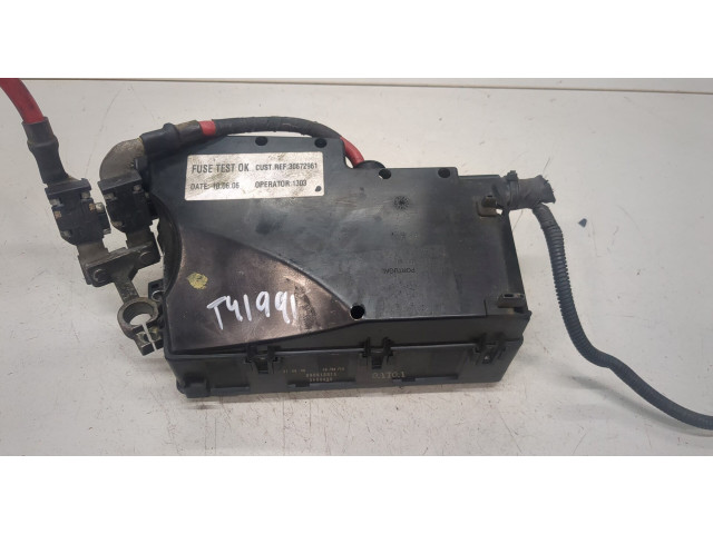 Блок предохранителей Volvo S40 2004-