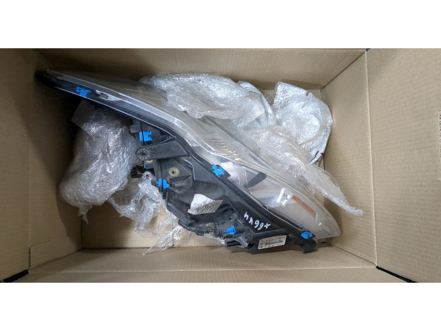 Фара передняя  Ford Focus 2 2008-2011 левая 