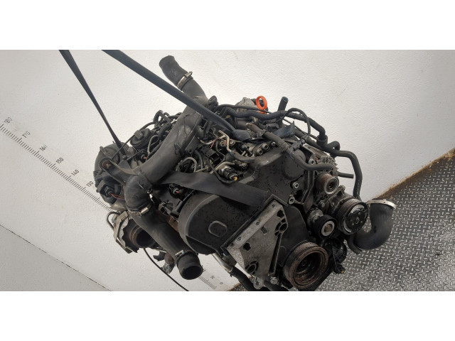 Форсунка топливная Skoda Rapid 2012-2020 03L130277S