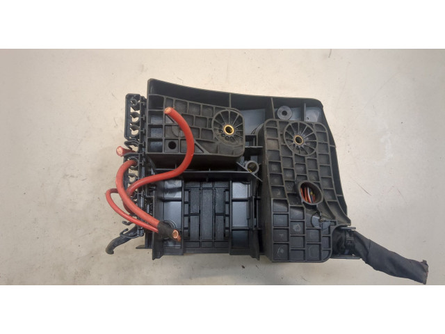 Блок предохранителей Volkswagen Golf 5 2003-2009