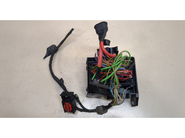 Блок предохранителей Jaguar I-Pace j9d314n073aa