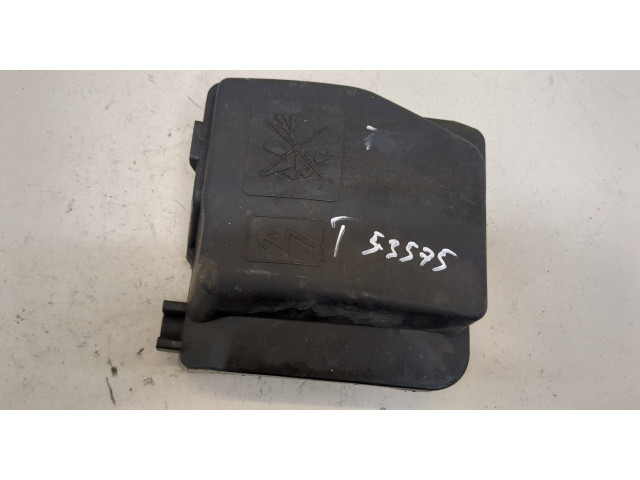 Крышка блока предохранителей  Dacia Sandero 2013-2020      243825499r   