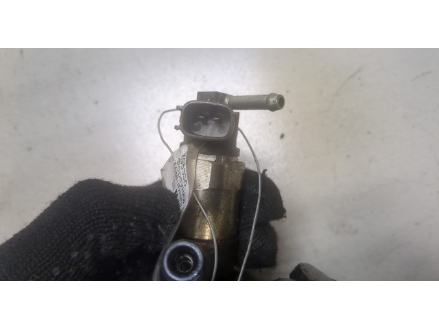 Форсунка топливная Mitsubishi Outlander XL 2006-2012 1465A353