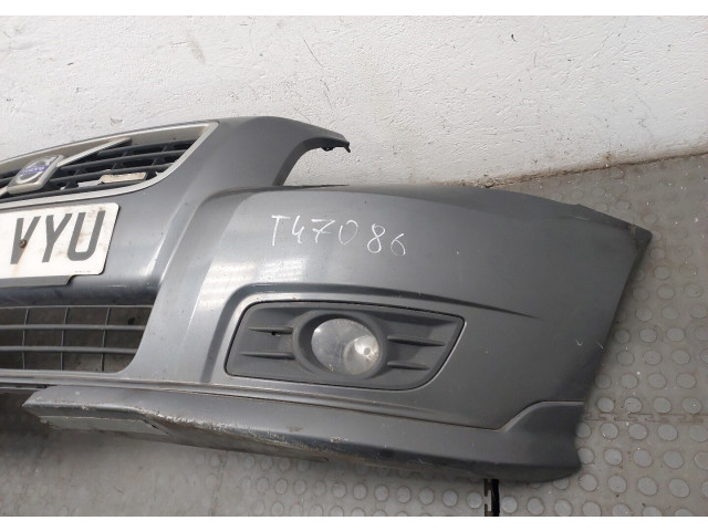 Бампер  Volvo V50 2007-2012 передний   