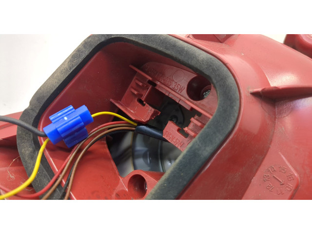 Задний фонарь 3C9945096N