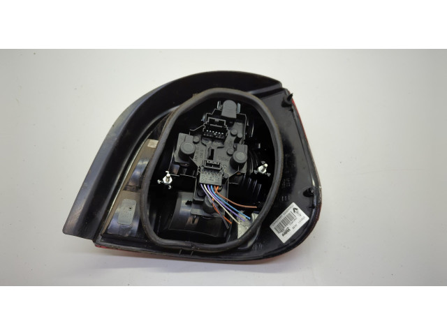 Задний фонарь 7700428054