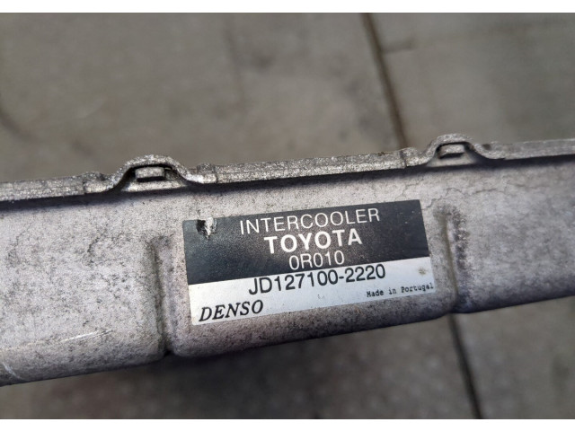 Интеркулер  Toyota Avensis 2 2003-2008       