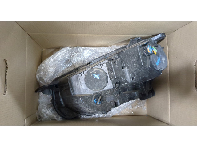 Фара передняя Peugeot Partner 2018-2024 правая