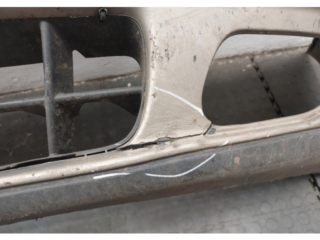 Бампер  Volvo V70 2001-2008 передний   