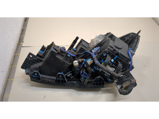 Фара передняя Lexus GS 2005-2012 правая