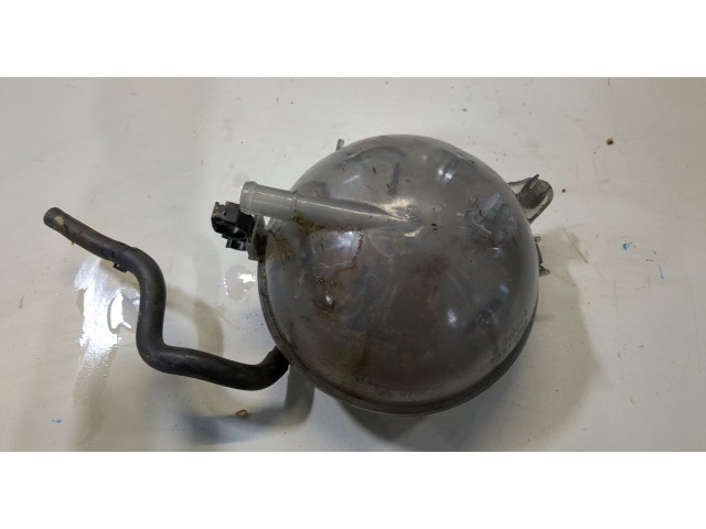 Бачок расширительный  Volkswagen Jetta 7 2018-    