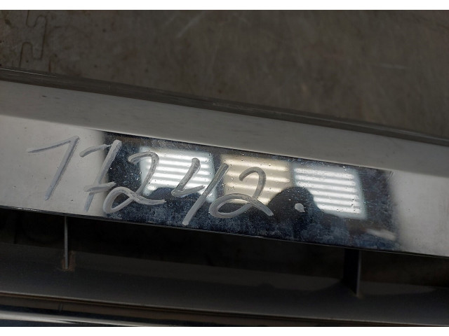 Решетка радиатора Mercedes C W204 2007-2013