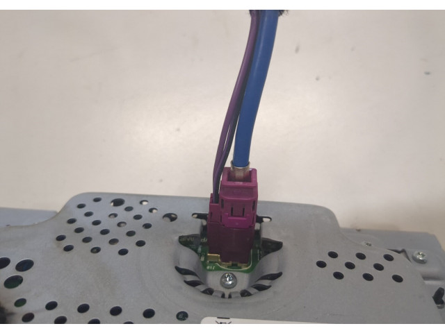 Дисплей бортового компьютера Jaguar XE 2015- FK7219C299AC