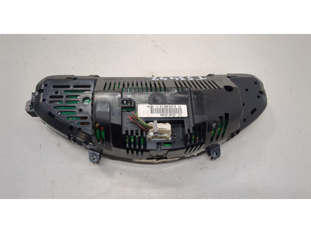 Панель приборов  Mercedes CLS C219 2004-2010            