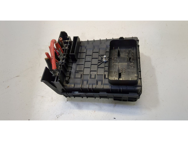 Блок предохранителей Volkswagen Golf Plus 1K0937125A, 1K0937132F