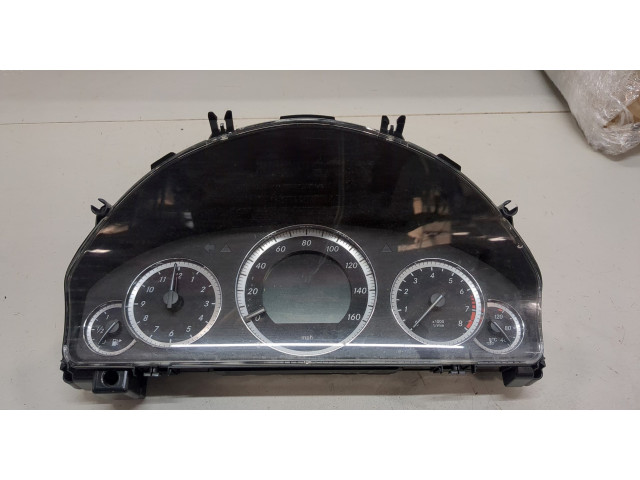 Панель приборов  Mercedes E W212 2009-2016            